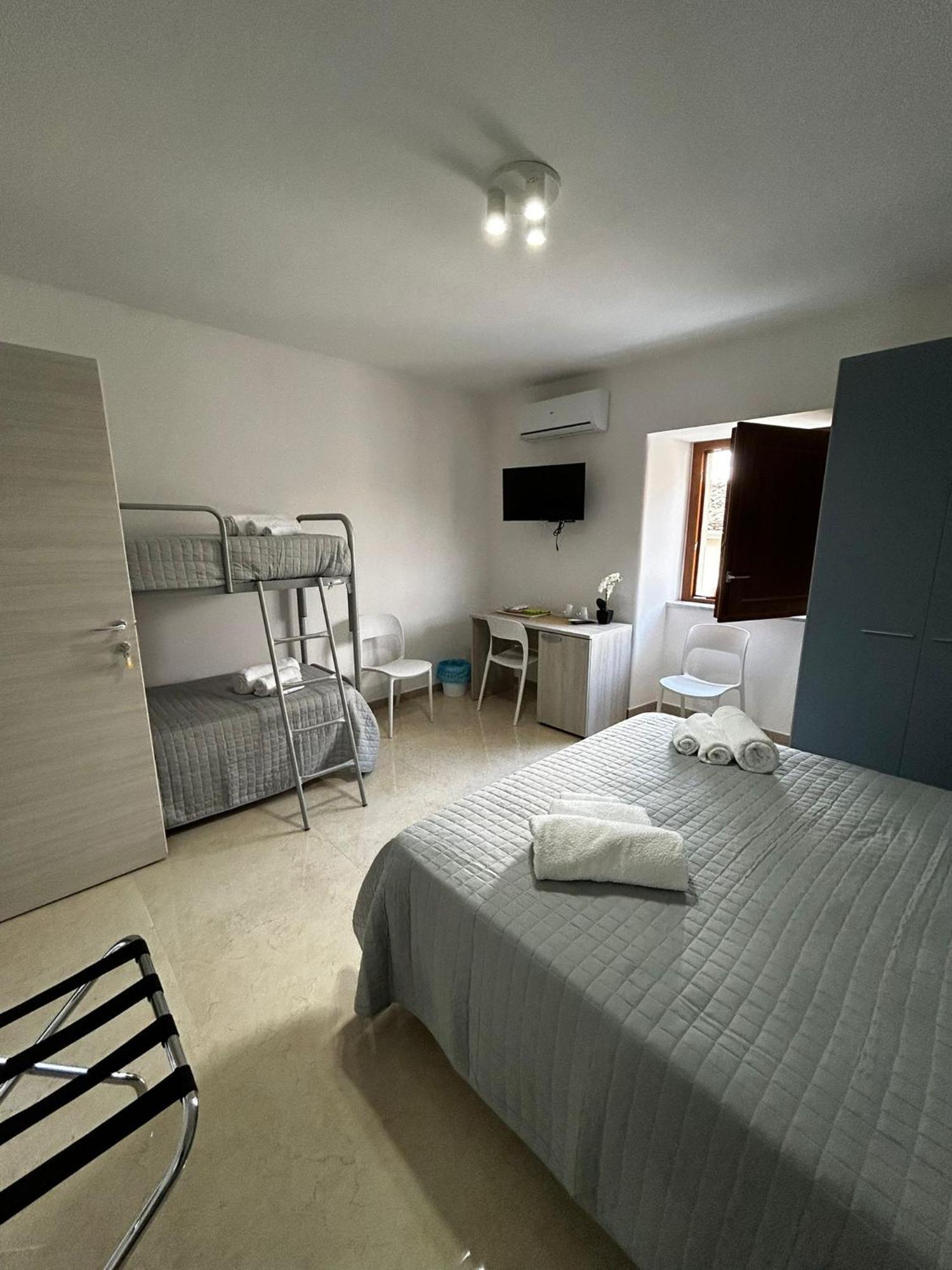 La Spiga Hotel Gangi Ngoại thất bức ảnh