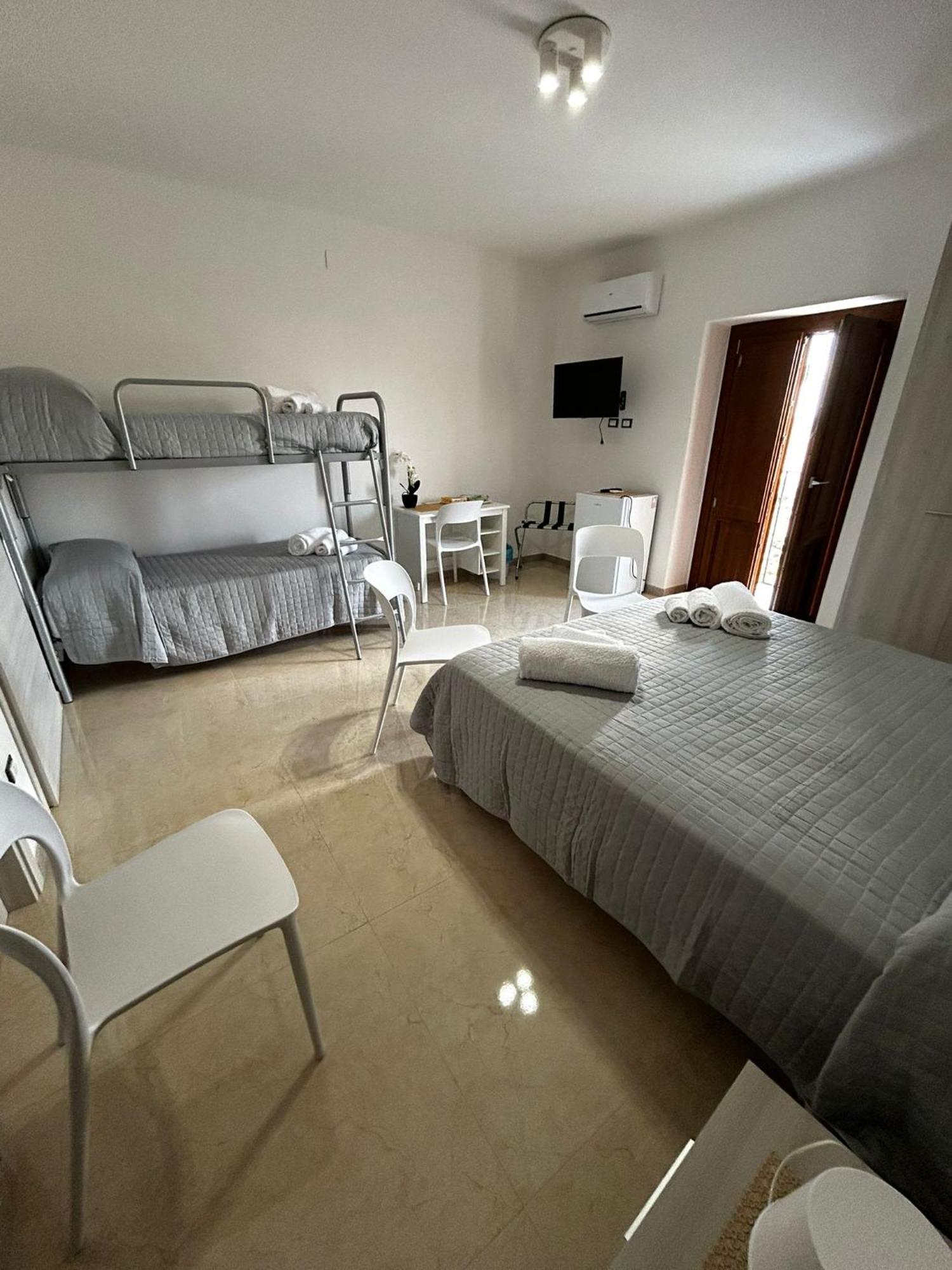 La Spiga Hotel Gangi Ngoại thất bức ảnh